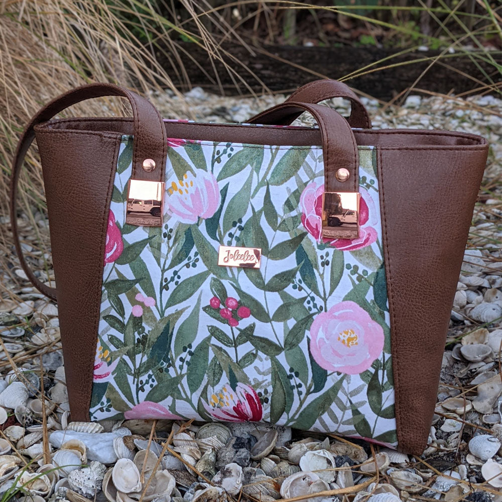 RidgyDidge Designs WA; custom bags & purses handmade by Vicki Hallett